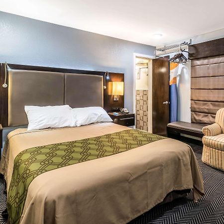 Econo Lodge Rutland City Near Hwy 7 Zewnętrze zdjęcie