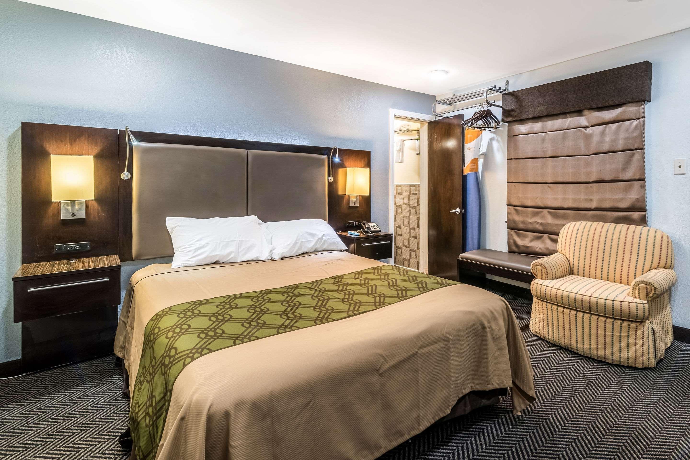 Econo Lodge Rutland City Near Hwy 7 Zewnętrze zdjęcie
