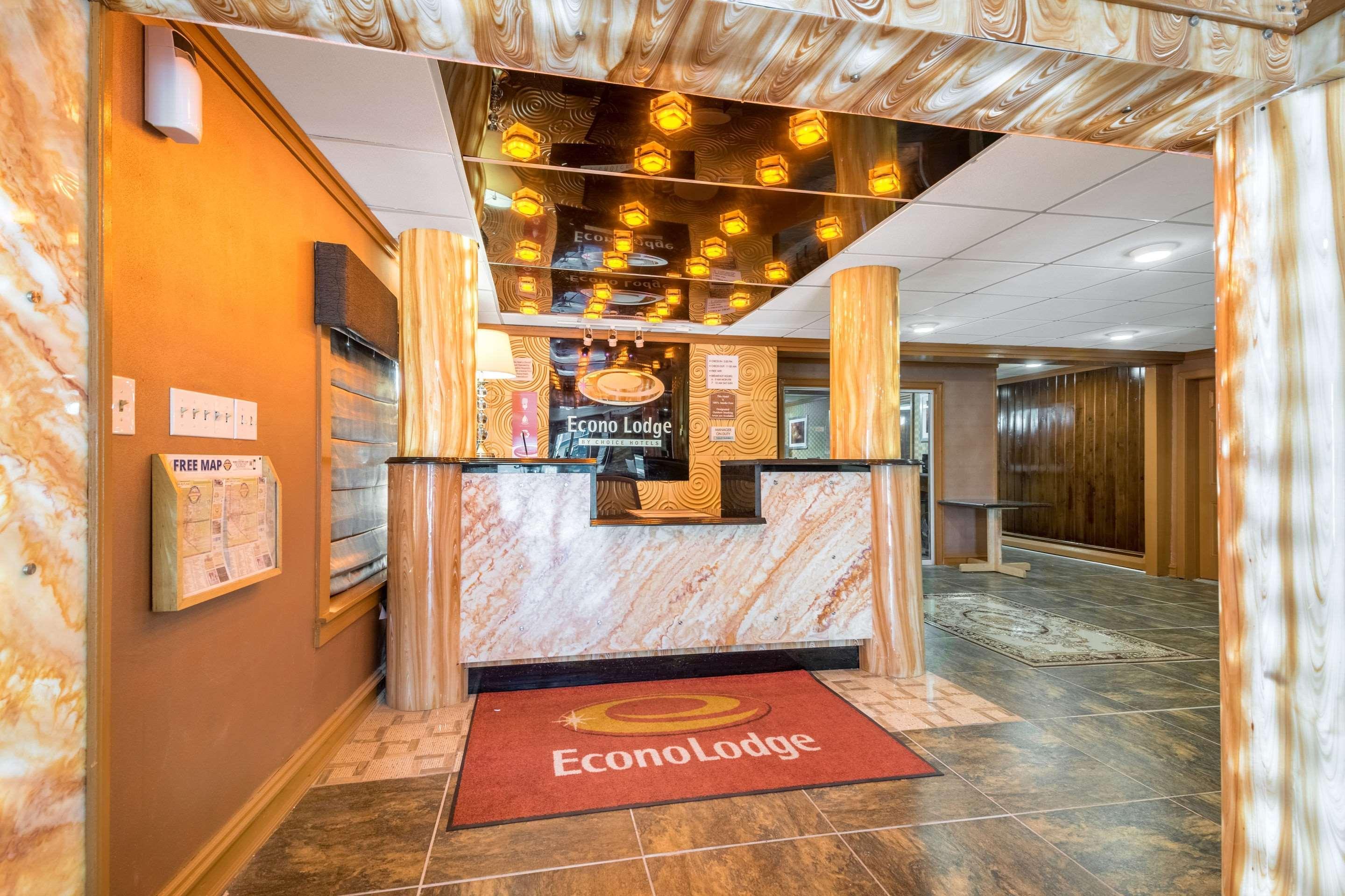 Econo Lodge Rutland City Near Hwy 7 Zewnętrze zdjęcie