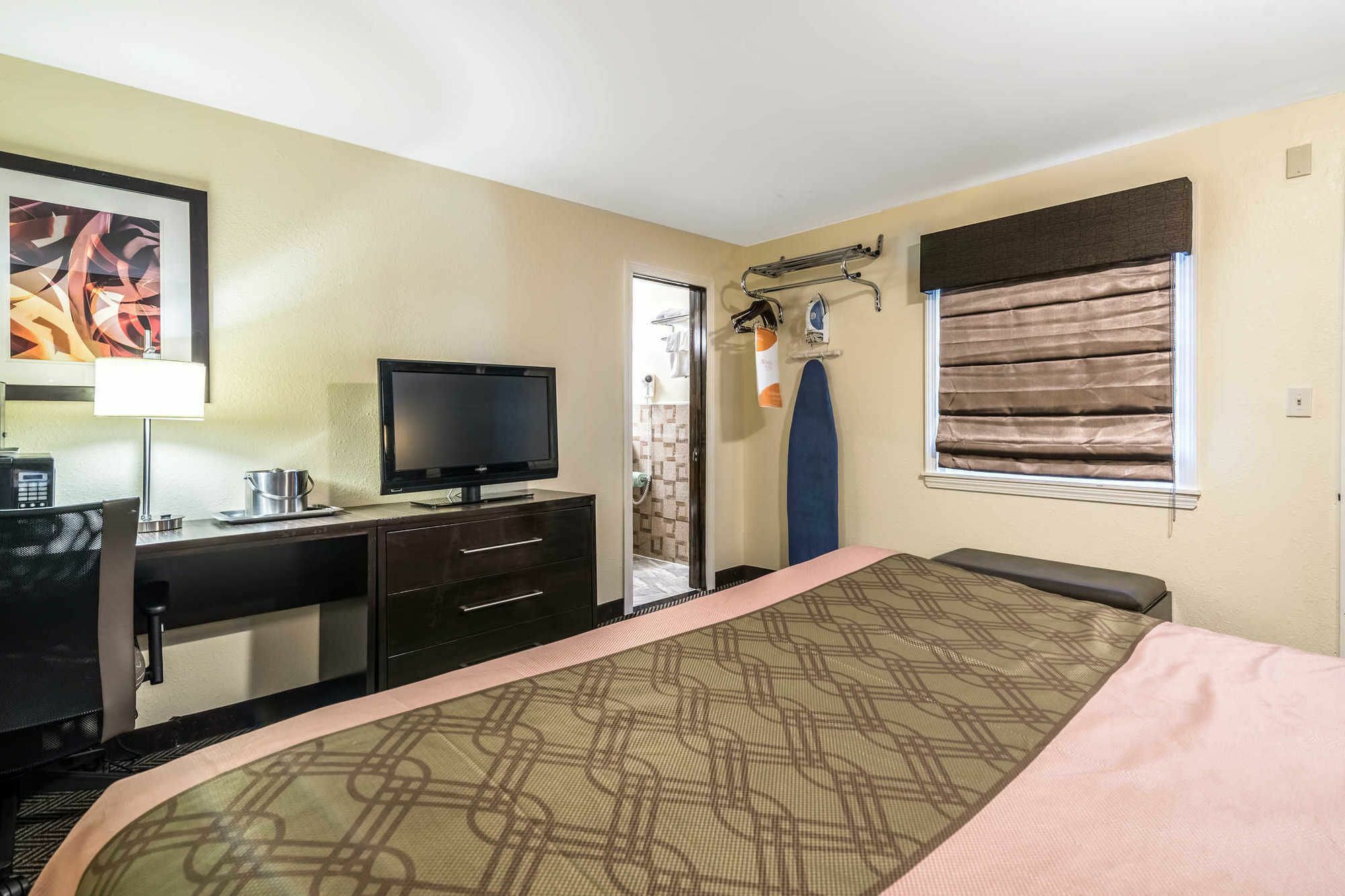 Econo Lodge Rutland City Near Hwy 7 Zewnętrze zdjęcie